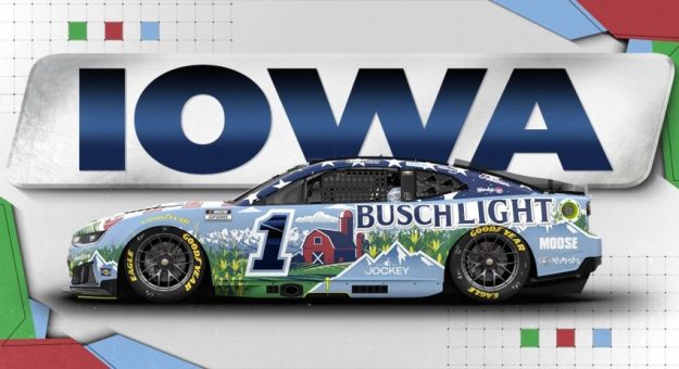 Visit Autos con nuevo look para el fin de semana NASCAR 2026 en el Iowa Speedway page