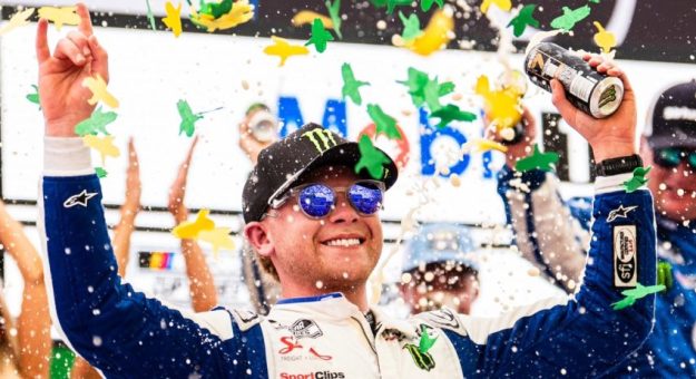 Visit Ty Gibbs ganó la Iowa Corn 350 de la NASCAR Cup Series 2026 en el Iowa Speedway page