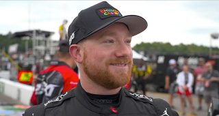 Reddick rebounds from rough practice to take New Hampshire pole