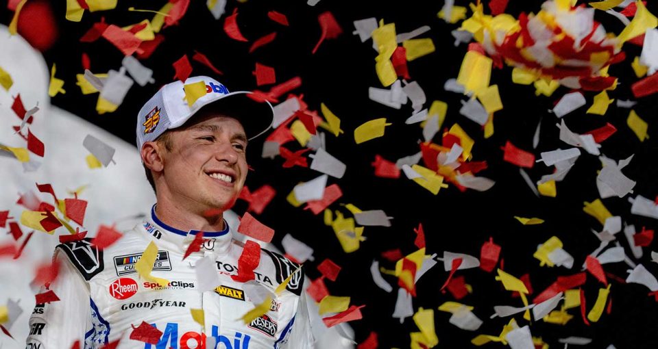 Christopher Bell arrancó The Chase con doble celebración en Darlington