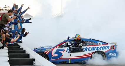 larson celebrates gateway