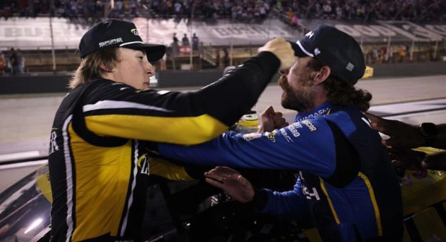 Visit Fotos del Fin de Semana NASCAR The Chase 2026 en el Bristol Motor Speedway page