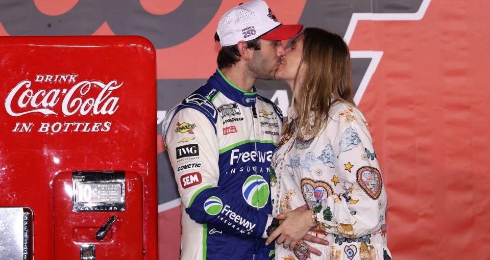Daniel Suárez y Julia Piquet le dieron la bienvenida a su primer hijo