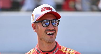 Sept 26 Ncs Logano Kansas Pole 870x462