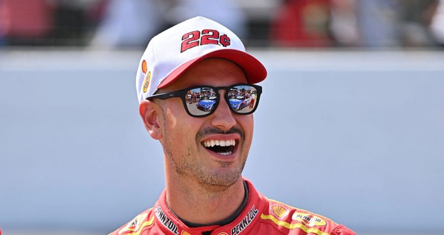 Joey Logano arrancará P1 en la Hollywood Casino 400 de The Chase 2026 en el Kansas Speedway