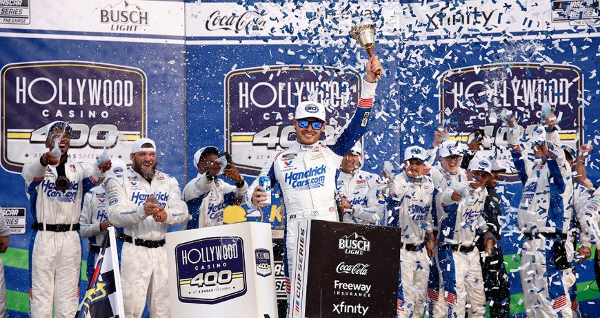 Kyle Larson ganó la Hollywood Casino 400 de The Chase 2026 en el Kansas Speedway