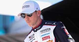 Line graph showing Denny Hamlin's diminishing title odds.