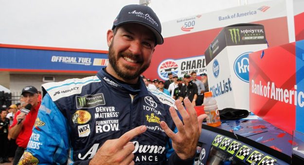 Visit Momentos memorables en la historia del Charlotte Motor Speedway page