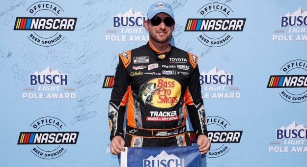 Visit Chase Briscoe ganó la Pole Position para la YellaWood 500 de The Chase 2026 en Talladega page